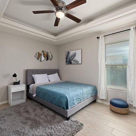 Cozy 3 Bed 2 Bath Apartment, Near Shopping Plazas, Expressway And Free Parking Edinburg Eksteriør bilde