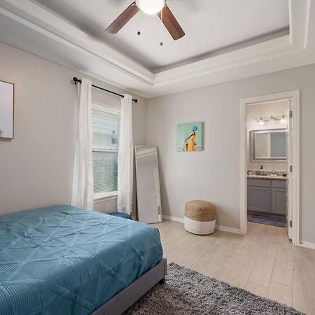 Cozy 3 Bed 2 Bath Apartment, Near Shopping Plazas, Expressway And Free Parking Edinburg Eksteriør bilde