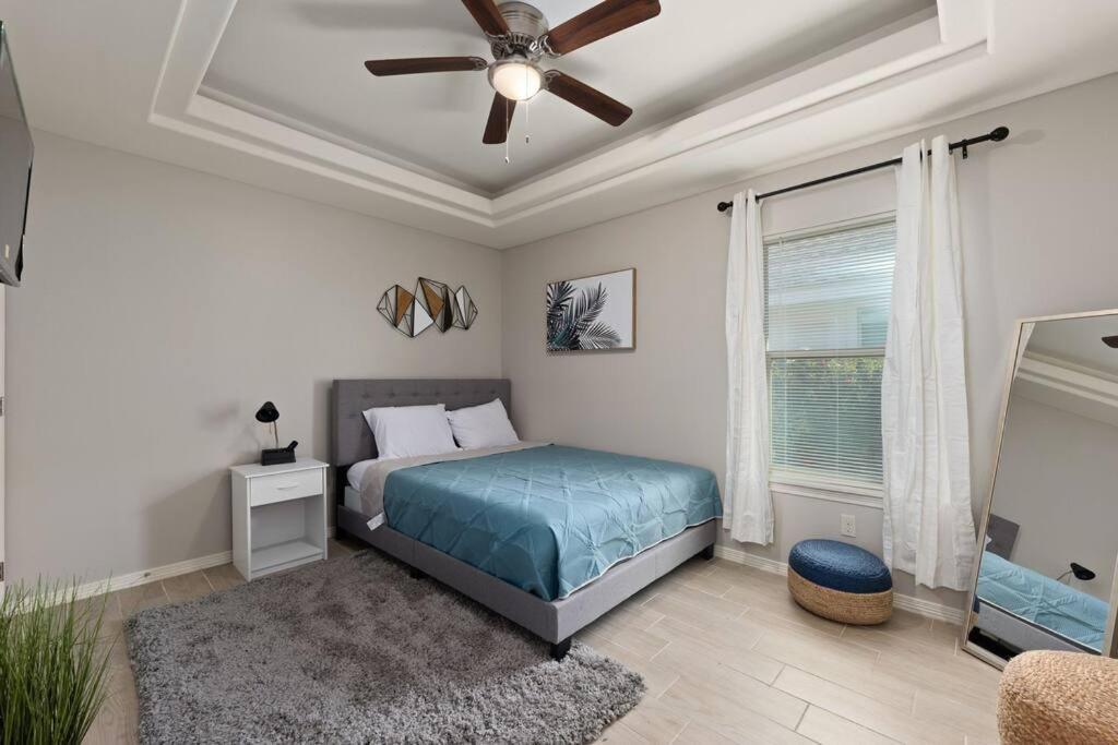Cozy 3 Bed 2 Bath Apartment, Near Shopping Plazas, Expressway And Free Parking Edinburg Eksteriør bilde