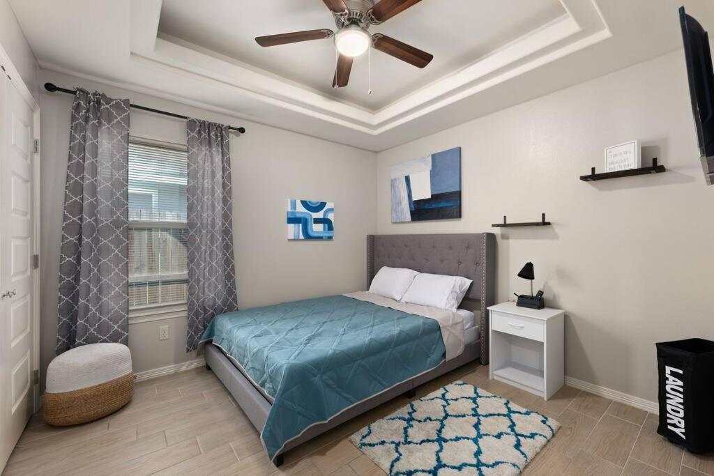 Cozy 3 Bed 2 Bath Apartment, Near Shopping Plazas, Expressway And Free Parking Edinburg Eksteriør bilde